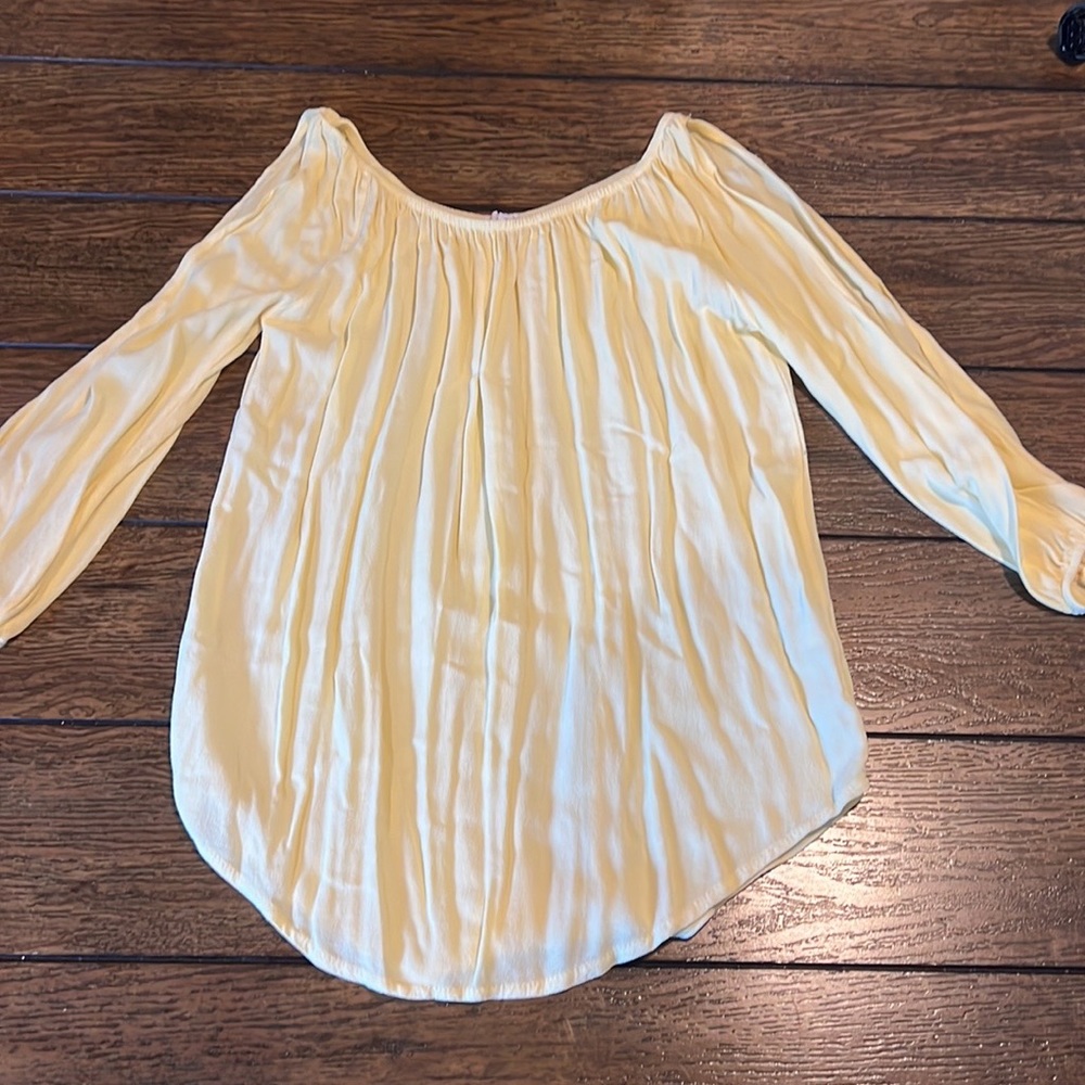 White off the shoulder flowery shirt from American eagle